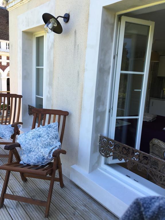 Au Jardin Des Deux Ponts Bed & Breakfast Abbeville